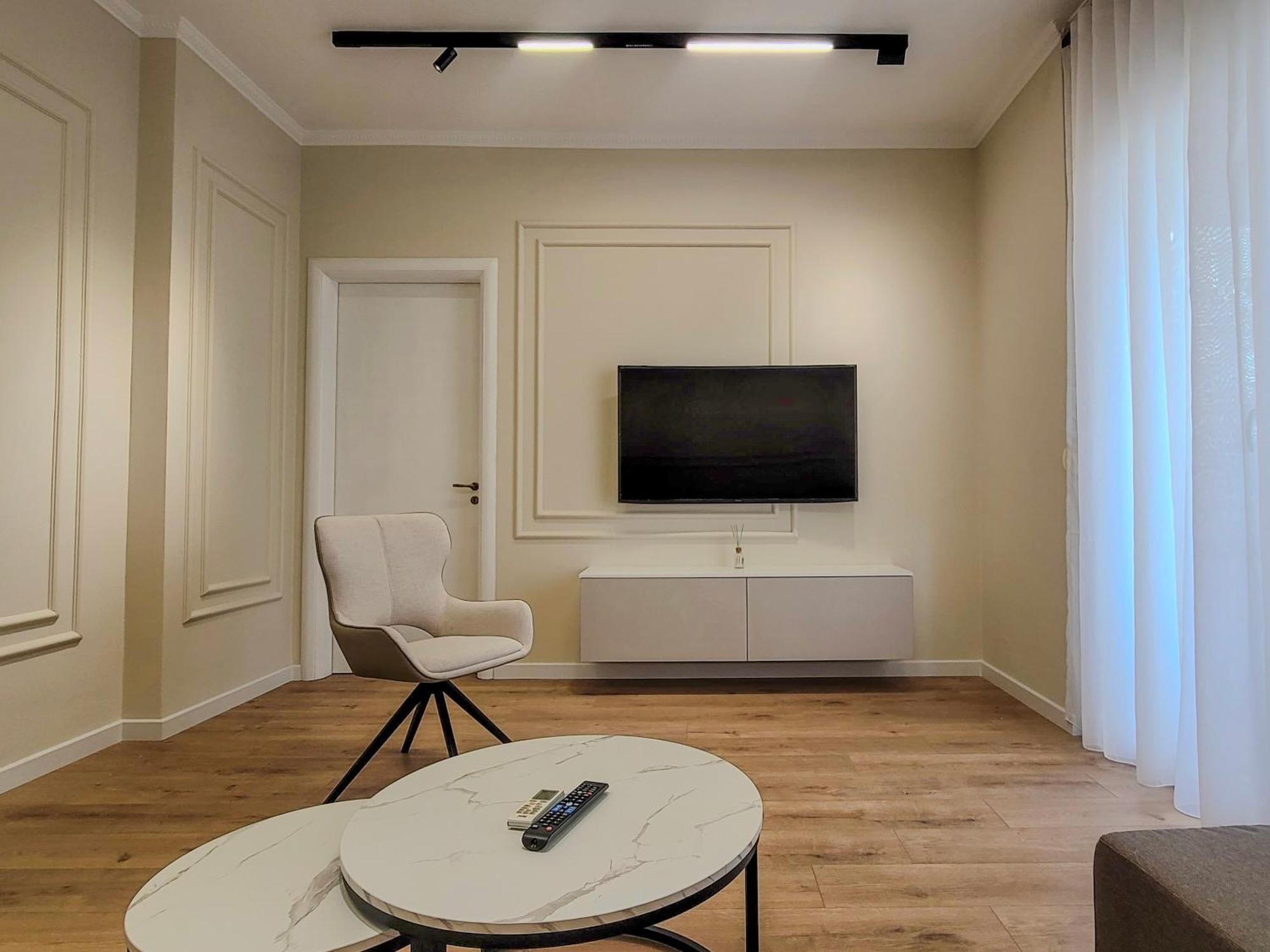 Apartamento Hideaway In The Heart Of Tirana Exterior foto