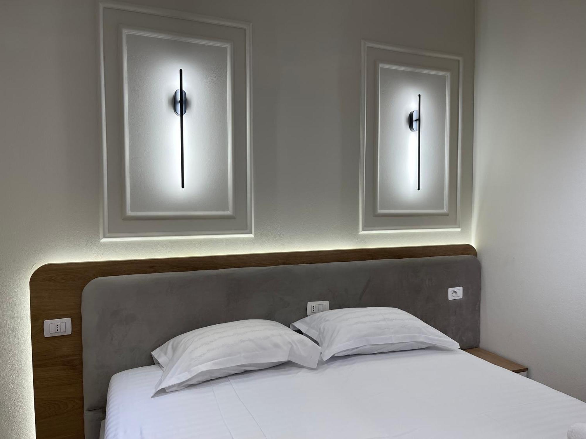 Apartamento Hideaway In The Heart Of Tirana Exterior foto