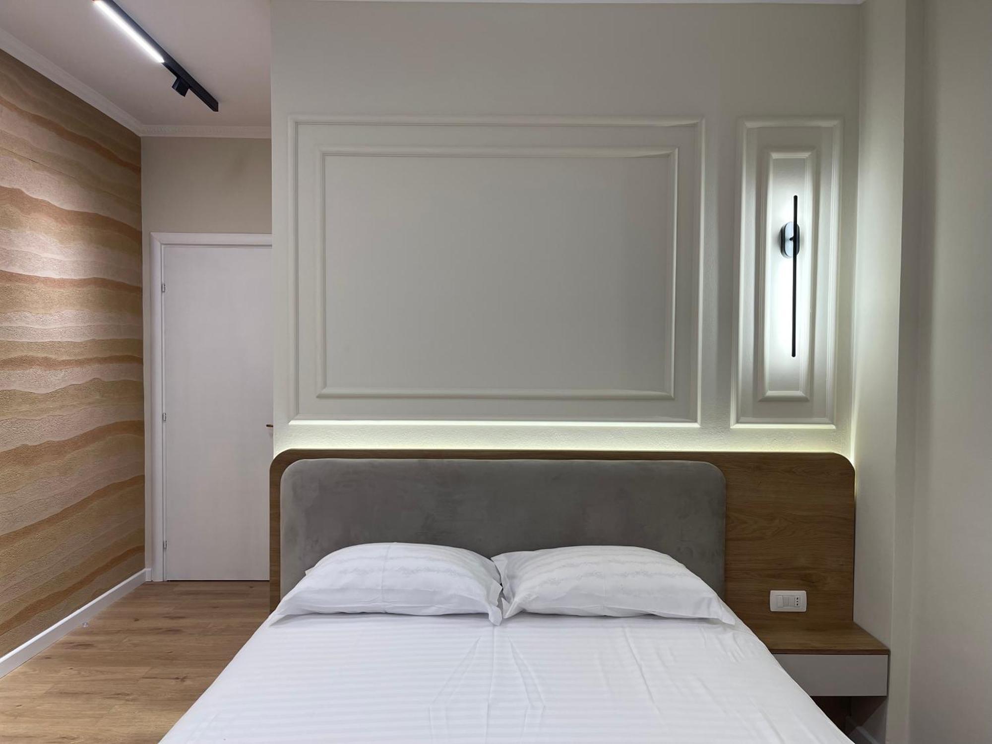 Apartamento Hideaway In The Heart Of Tirana Exterior foto