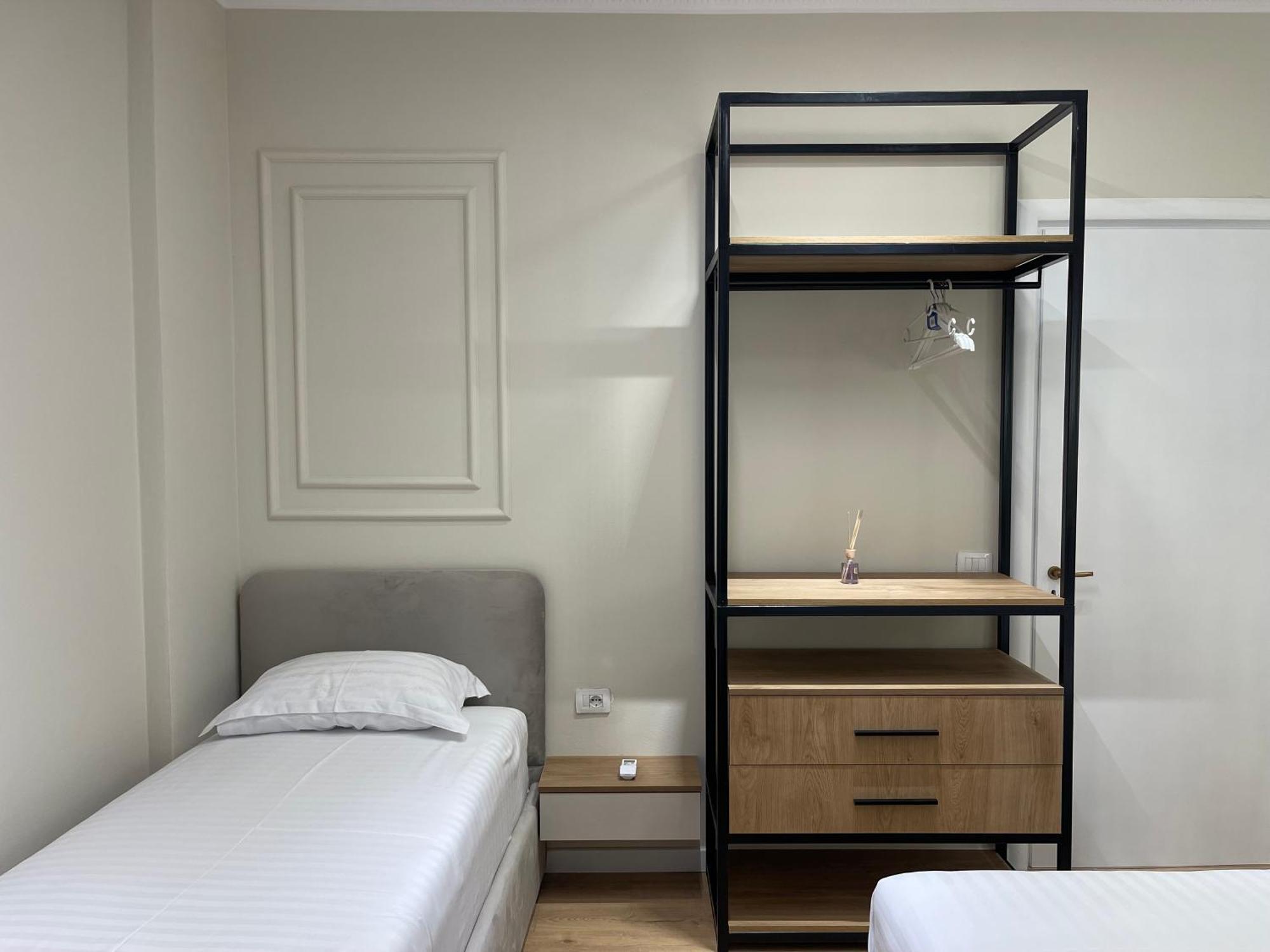 Apartamento Hideaway In The Heart Of Tirana Exterior foto